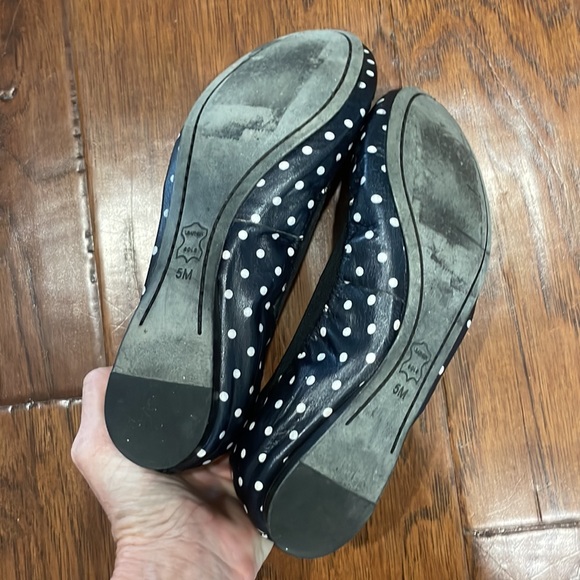 Tory Burch Ballet Flats, Navy Polkadot, Size 5 - Picture 2 of 2